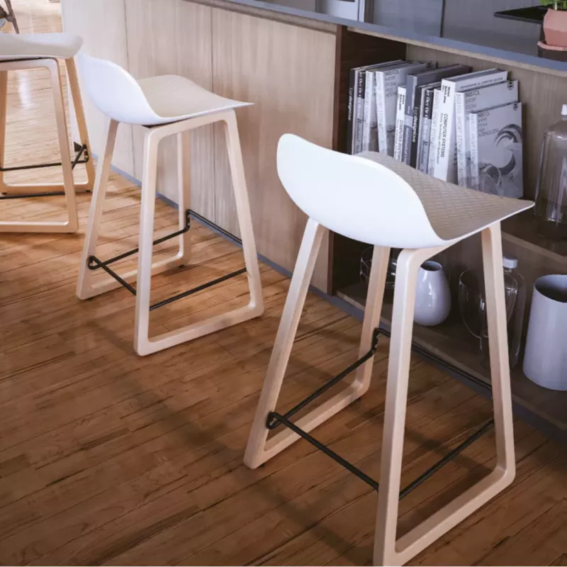 NUT│Tabouret dossier bas pied bois naturel (lot de 4)