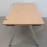 KOENIG NEURATH │Bureau droit L 180x100cm - pied réglable - Hêtre clair / Gris Alu