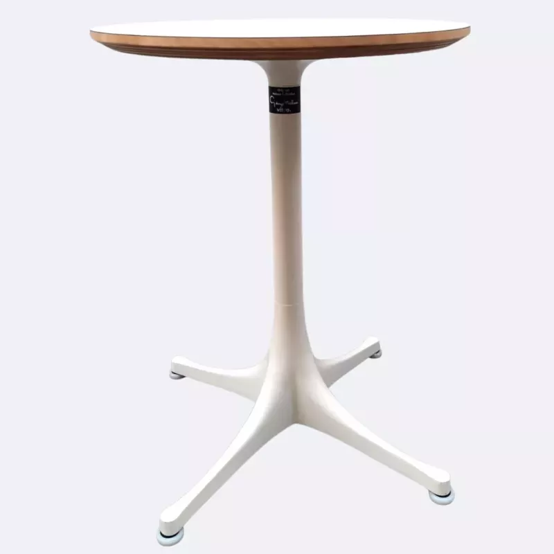 Table Vitra by Georges Nelson blanche