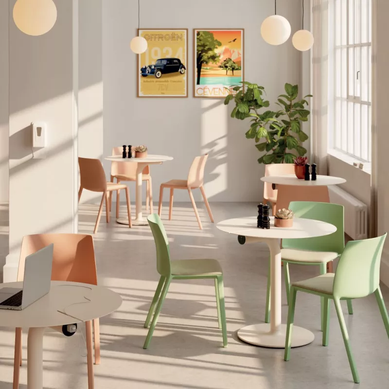 SOLÉO│Chaise collectivité│Sans accoudoirs│int-éxt.│5 coloris