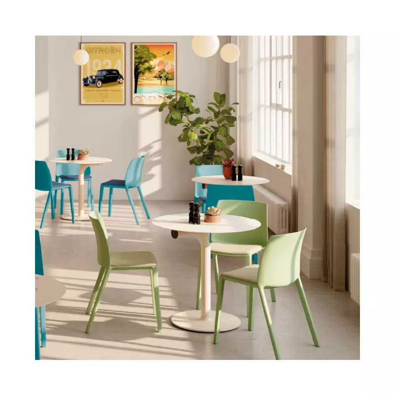 SOLÉO│Chaise collectivité│Avec accoudoirs│int-éxt.│5 coloris